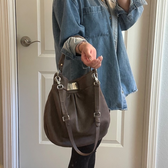 EUC MARC JACOBS - Brown Taupe Mushroom Shoulder Bag - Picture 2 of 8